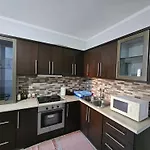 3-Leo\'S Apartments
